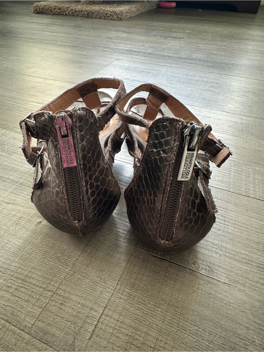 Kenneth Cole Reaction Sandals - Picture 3 of 7